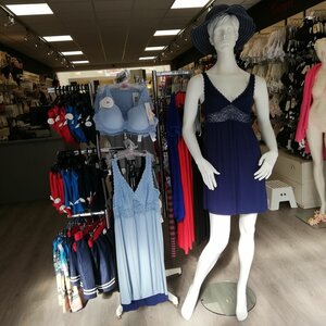 Angelique Beenmode & Lingerie image 1