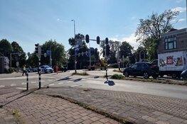 Veel schade bij ongeluk N9/Kennemerstraatweg