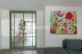 Alle drie deuren in woonkamer van staal!