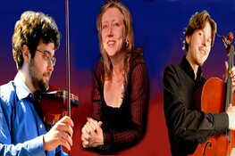 Joe Puglia's Temporary Pianotrio in Witte Kerk