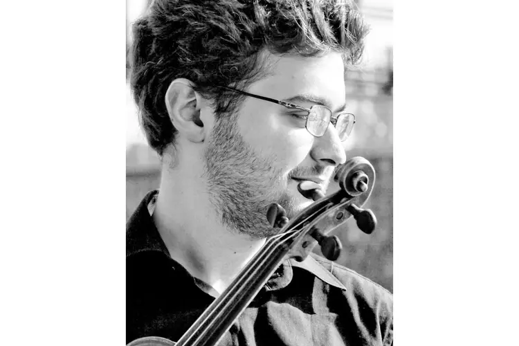 Zondagmiddag 15 juni a.s. spelen Joe Puglia viool en Ellen Korver piano om 15 uur in de Witte Kerk in Heiloo