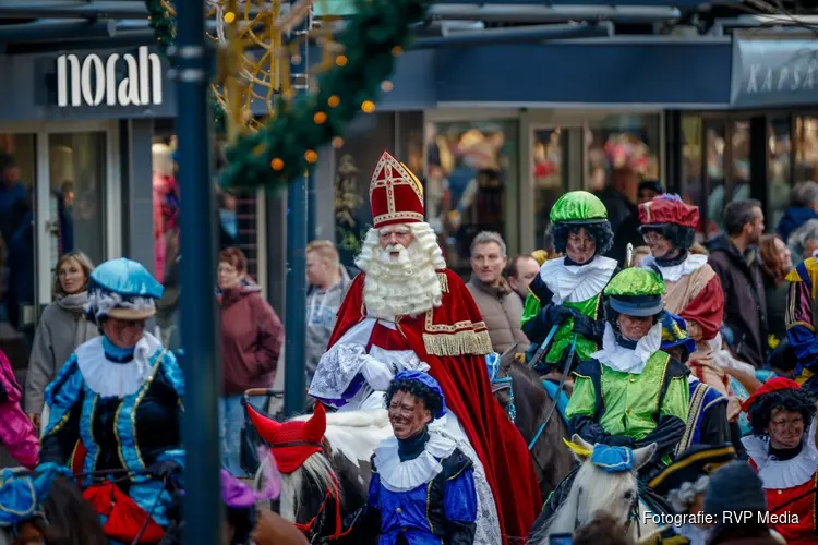 Sint en pieten zijn weer in het land