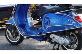 Scooterrijder gewond na aanrijding met auto in Heiloo