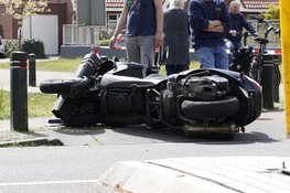 Fietser gewond na aanrijding met motor in Heiloo