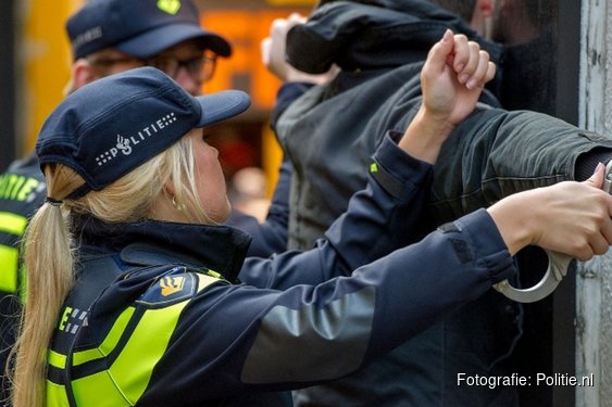 Twee verdachten aangehouden na oplichting
