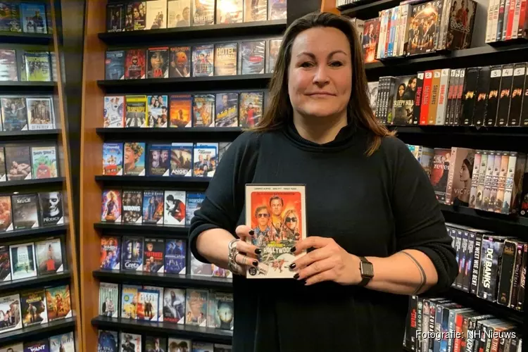 Videotheek in Heiloo sluit de deuren: "Ik had gehoopt dat dvd&#39;s weer terug zouden komen"