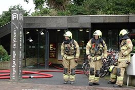 Grote brand in ondergrondse parkeergarage Alkmaar, hitte en rook bemoeilijken blussen