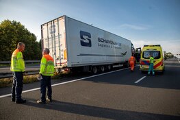 A9 enige tijd afgesloten na ongeval bij Uitgeest, vrachtwagenchauffeur aangehouden