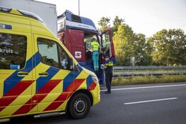 A9 enige tijd afgesloten na ongeval bij Uitgeest, vrachtwagenchauffeur aangehouden