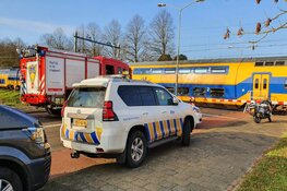 Aanrijding op spoorwegovergang Castricum. Tot in de middag geen treinen tussen Alkmaar en Uitgeest