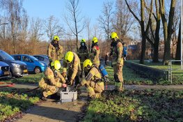 Elektrische fiets spontaan in brand op schoolplein Heiloo