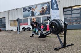 Karin Wittebrood roeit marathon voor Victrix Foundation: "Sport voor alle kinderen"