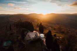 Beginnersgids voor staycations in een camper: 10 essentiële tips voor de ultieme Nederlandse road trip deze zomer