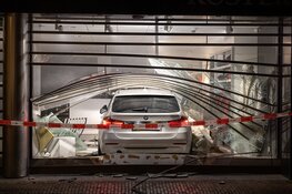 Ravage na ramkraak op kledingwinkel in Alkmaar