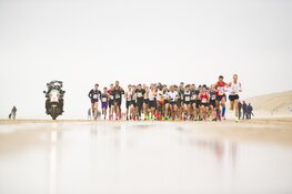 Topatleten blikken vooruit op strijd tegen de elementen in Egmond