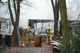 Brand in bewoond tuinhuisje in Heiloo