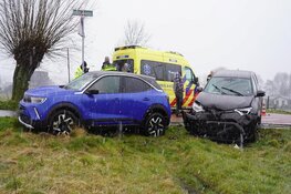Veel schade en gewonde bij aanrijding in Heiloo